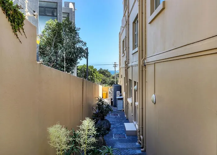 Backup-Powered Camps Bay Garden Apartment
