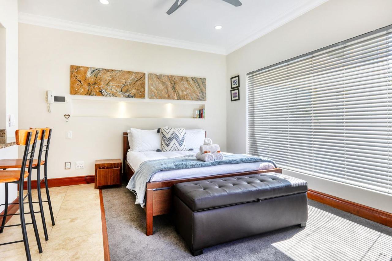 Apartment Backup-powered Camps Bay Garden Cape Town