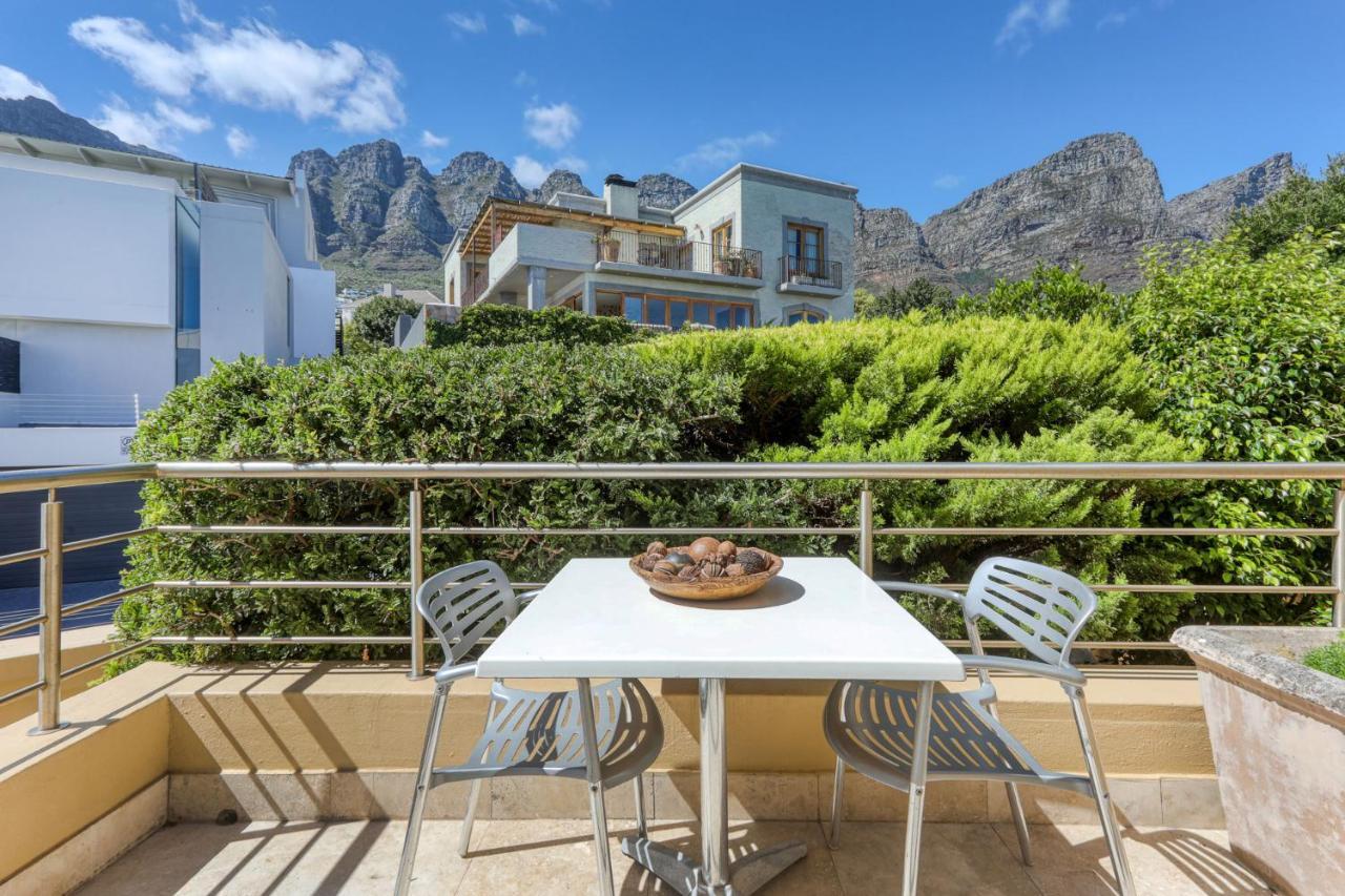 Backup-powered Camps Bay Garden Apartment